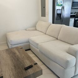 White Sectional (Removable Cushion Covers) 