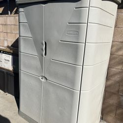 Rubbermaid  Shed