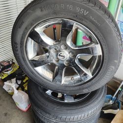 4 Llantas 215/60R16