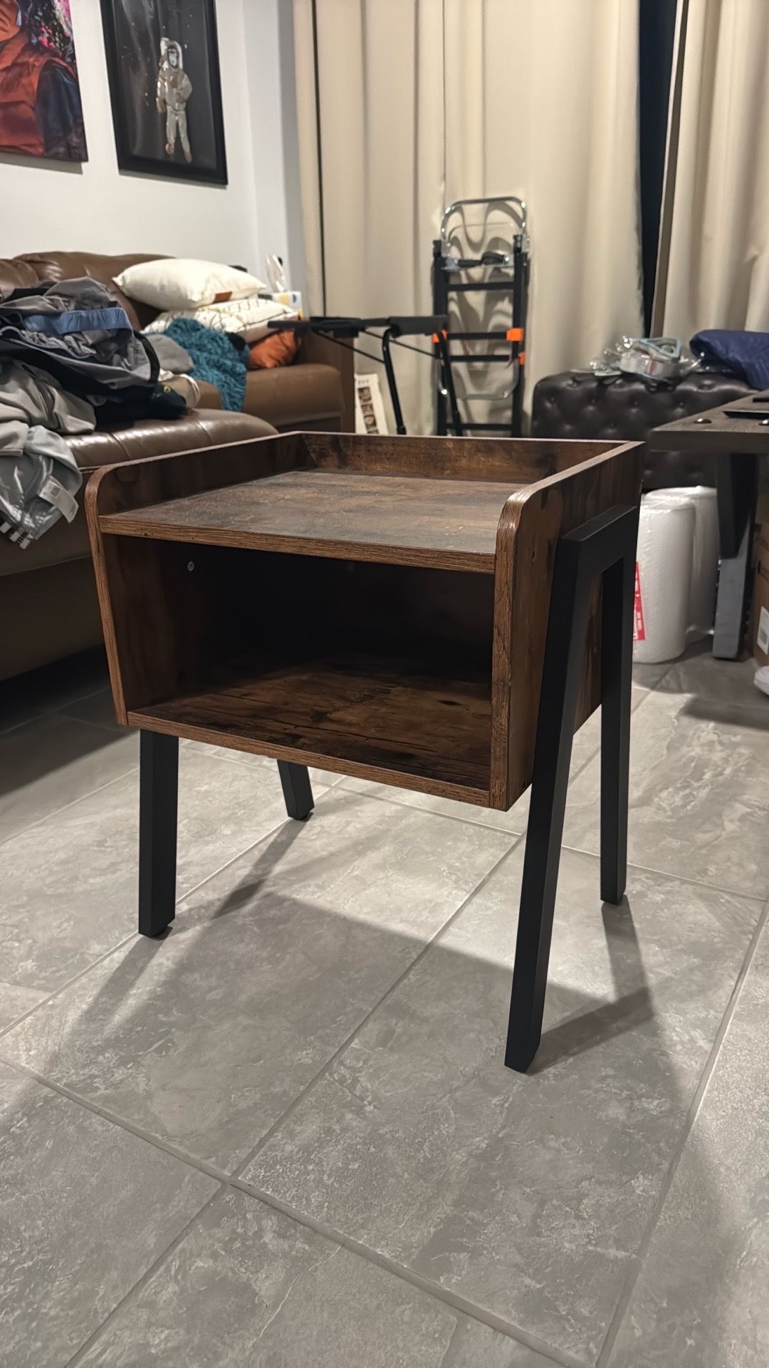 End table / night stand