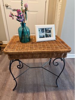 Wicker Accent Side Table with Metal Base