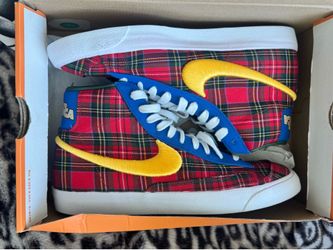 Coming into America Blazers size 10.5