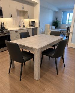 🚨Antuane Dining Table, with a concrete-look laminate finish, CHAIRS NOT INCLUDED new in box .R-2