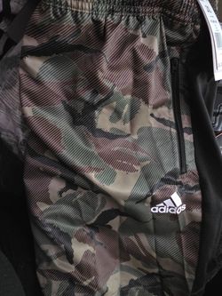 NEW Adidas camo shorts
