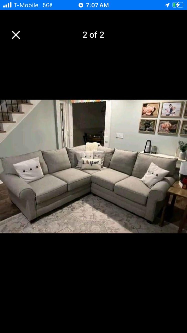 Grey Sectional Perfect Condition