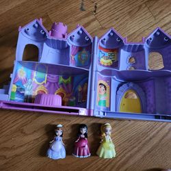 Sophia the first castle and figures