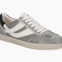 Vince Oasis Leather Low-Top Sneakers- Size 7 Women