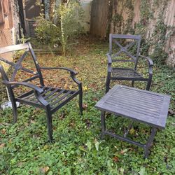 Patio Furniture Set (5 Pieces With Storage Bin)