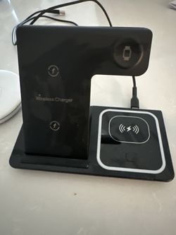 2x 3 in 1 charging stands with cables