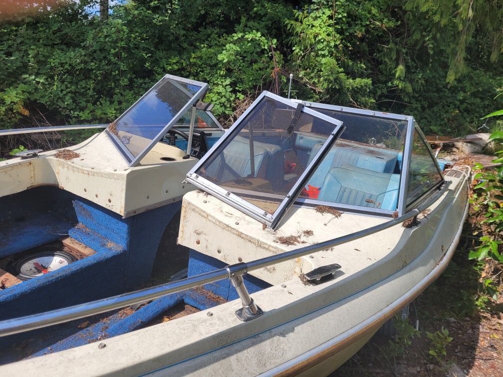 18 Foot Seaswirl Parting Out