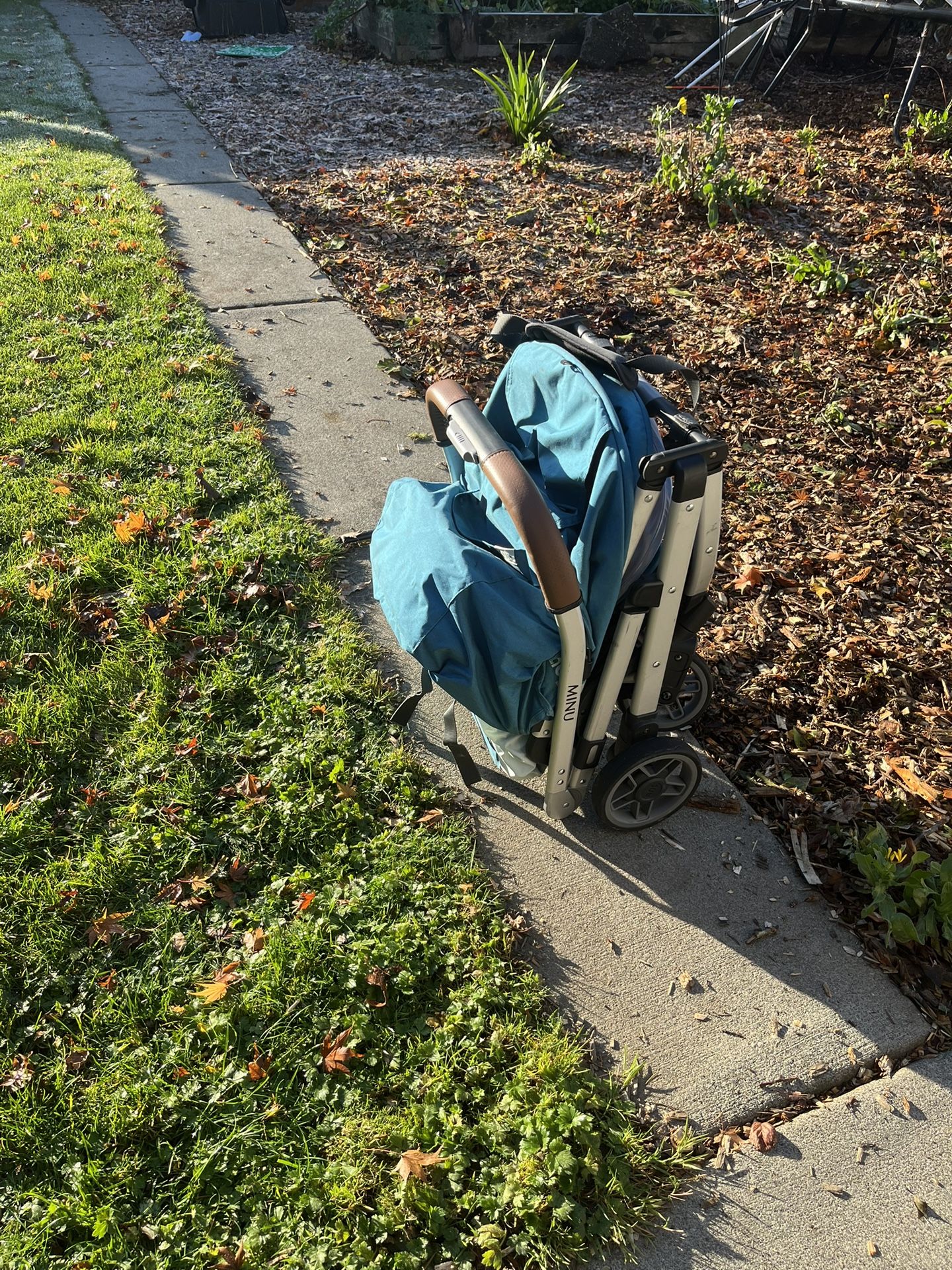 Minu Uppababy Travel Stroller