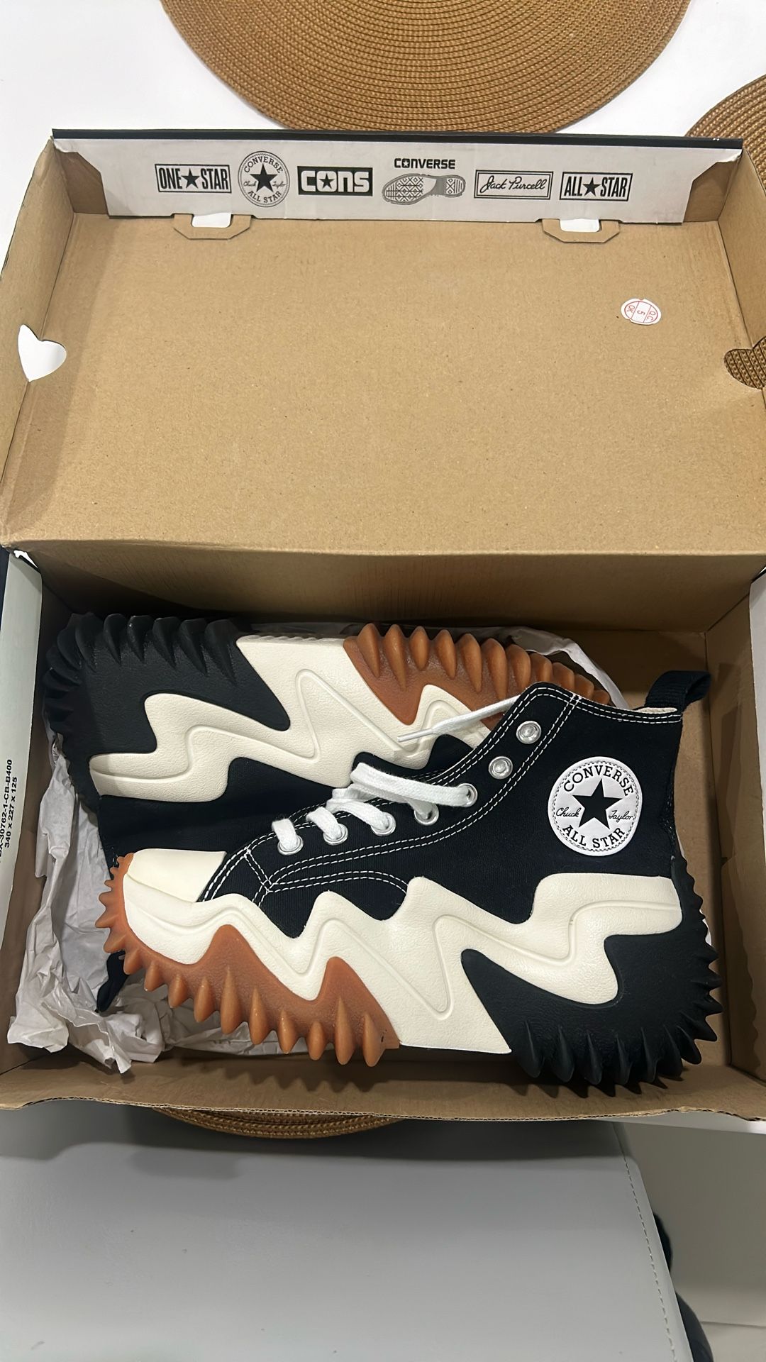 New Never Worn Converse