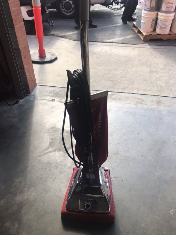 Vacuum cleaner Black+Decker Lightweight Compact for Sale in Culver City, CA  - OfferUp