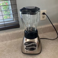 Oster Blender16 Speed With Glass Cup No Broken Or Chips No Liking Perfect Condition 