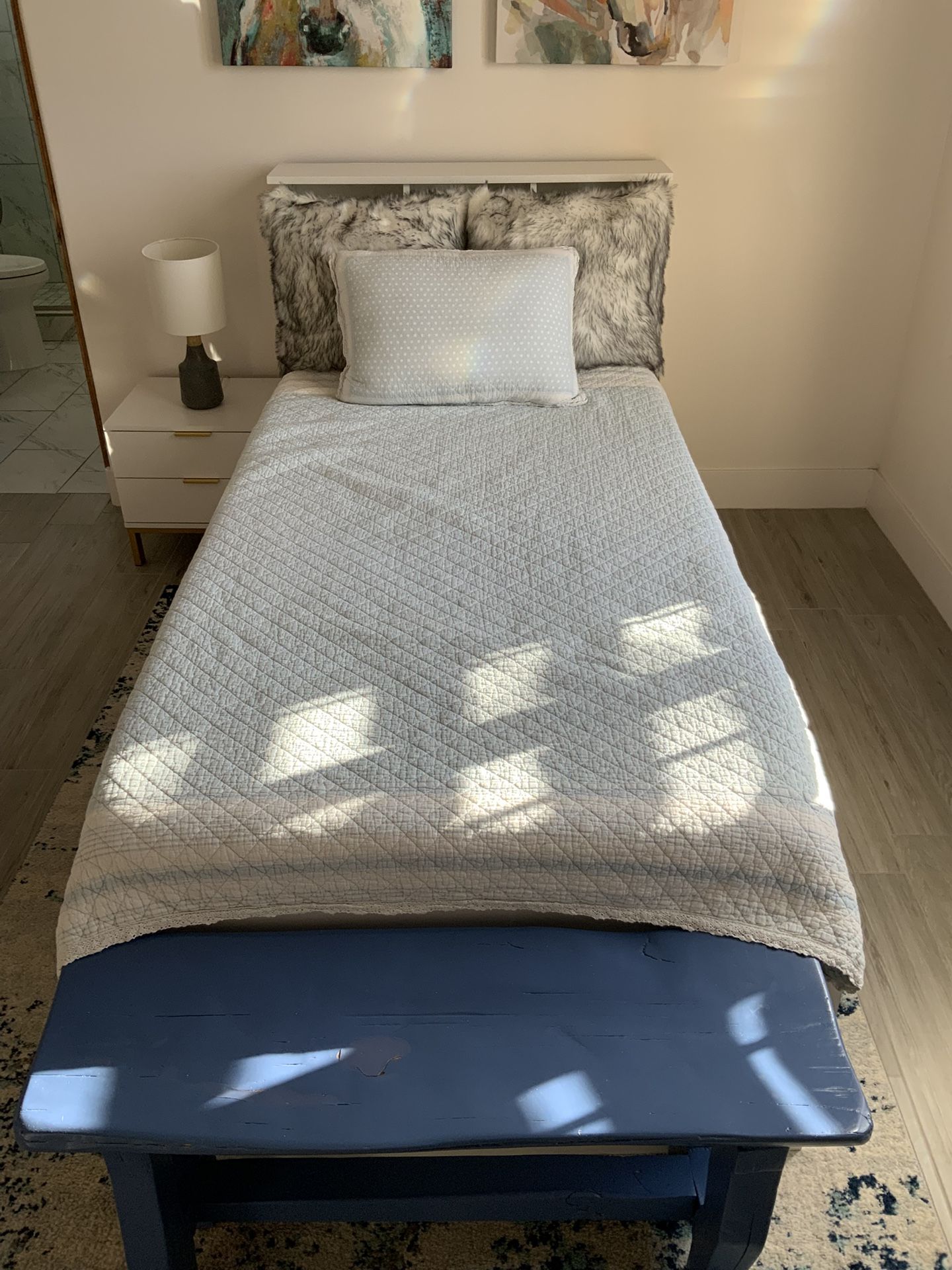 FIRE SALE: Twin Bedroom Set