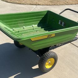 John Deere  8Y Convertible Poly Utility Cart