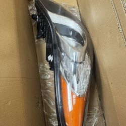 Brand New Replacement Headlights 2011-2013 Hyundai Elantra 