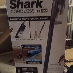 Shark Cordless Vacuum 