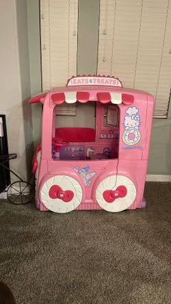 Hello kitty ice cream car