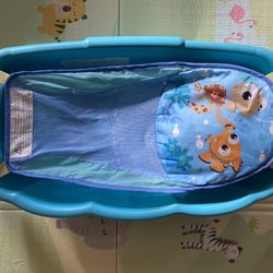 Baby bath tub