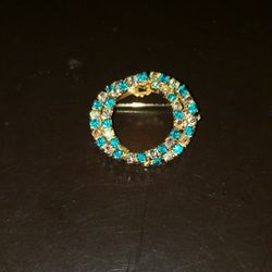 Women's Crystal Wreath Pin/ Brooch 