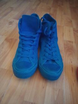 Blue Converse All Star