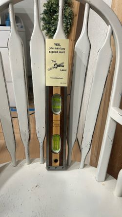 Crick Mason Level 12” Green Vials- Nivel De Albanil Crick De 12” Con Gotas Verdes.