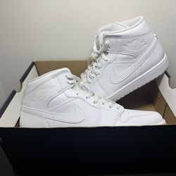 Jordan 1 Mid “Triple White” Size 11 Men’s