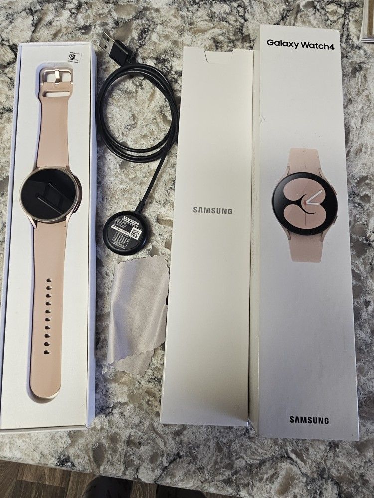 Samsung Galaxy Watch 4