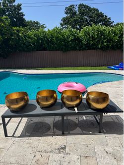 GOLD VASES