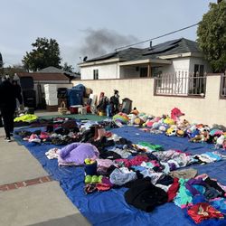 Yard Sale - San Fernando