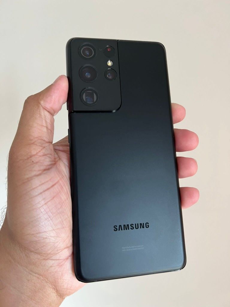 Samsung Galaxy S21 Ultra , Factory Unlocked, Excellent Condition Like New