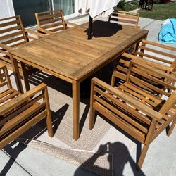 Free Acacia Wood Table