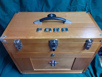 Tool box MUSTANG WOOD