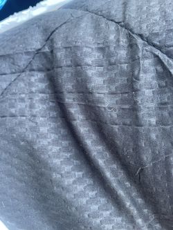 Black Comforter With Pillows
