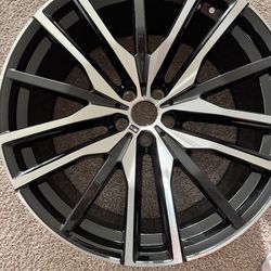 BMW wheel (qty 1)