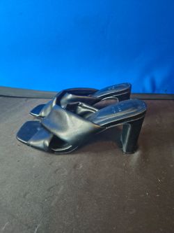 A New Day Black Double Strap Low Heels Sandals (Size 7)