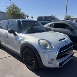 2015 MINI Hardtop 4 Door Cooper S Cooper S 4dr Hatchback Price $7,000 Mileage 116,391