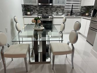 Dinning table