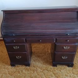 FURNITUTE Vintage Roll Top DESK . EXCELLENT CONDITION