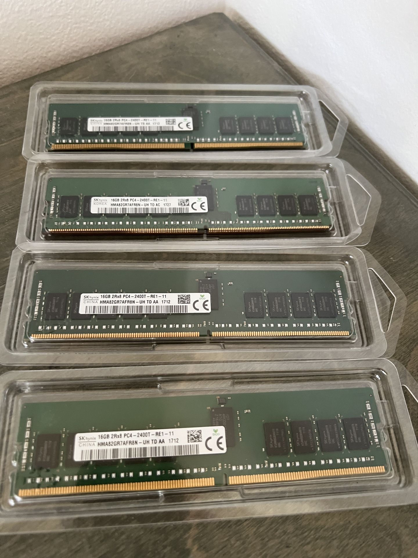 (4 modules) SK Hynix 16GB DDR4 2400MHz ECC RDIMM Server RAM (HMA82GR7AFR8N-UH)
