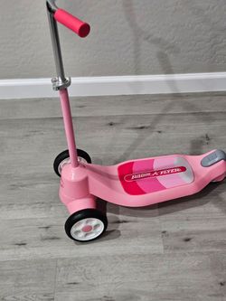 Radio Flyer My 1st Scooter, para niños de 2 a 5 años
