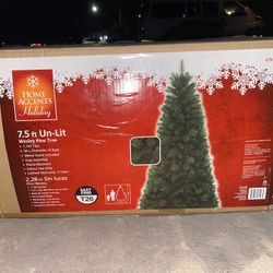 7.5 Christmas Tree…NO LIGHTS