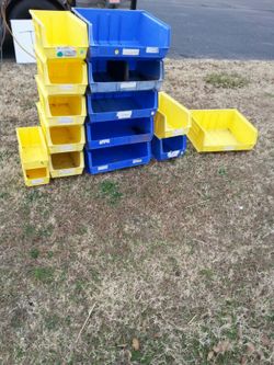 Stackable bins