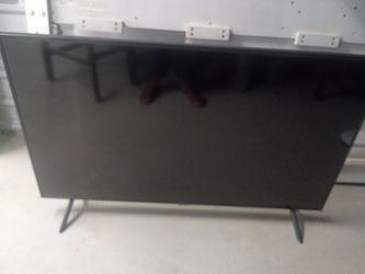 Samsung Smart TV & Remote – Excellent Condition