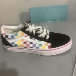 6y Vans