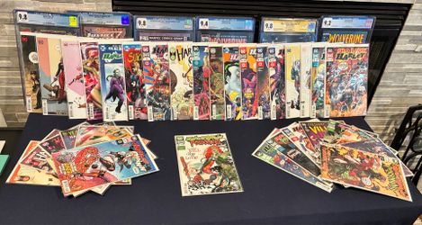 Harley Quinn comics mint