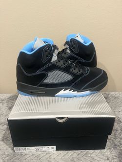 Jordan 5 Black University Blue  Size 14