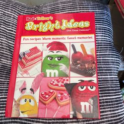 Red And Yellow's Bright Ideas: Fun Recipes, Warm Moments, Sweet Memories Book