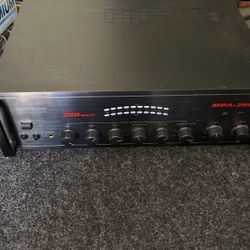 Radio Shack 250 Watt Stereo PA Amplifier Tested Working MPA-250 watts Used-Excellent Condition